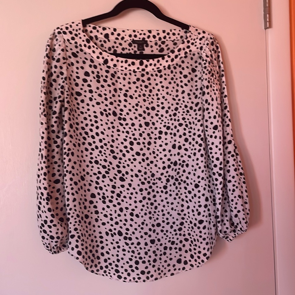 Ann Taylor black and white spotted blouse, XS